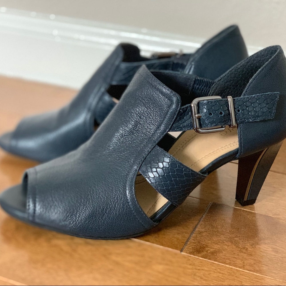 Nurture 3” Leather Booties in Navy